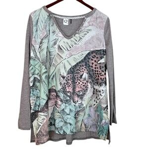 Anthropologie Akemi + Kin Leopard Jungle Henley Top Linen Relaxed Fit Gray Small